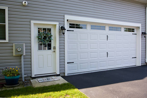 24/7 Emergency Garage Door Roller Replacement experts in Oakboro, NC